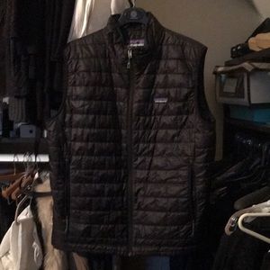 Patagonia Men’s large Micro Puff Vest
